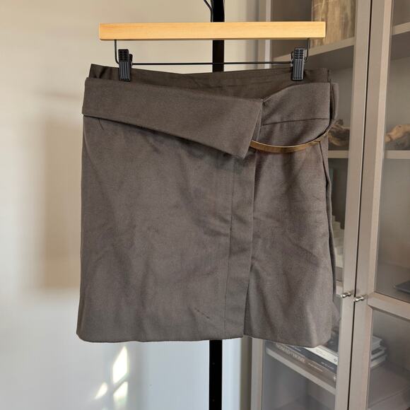 Gucci Gold Bar Detail Mini Skirt Taupe Brown Lambswool Faux Wrap Size 42 Medium - Picture 1 of 8
